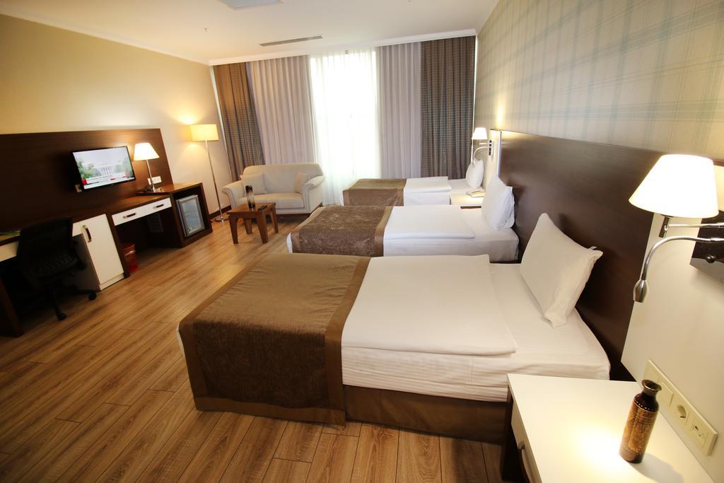 Boss Hotel Sincan Exterior photo
